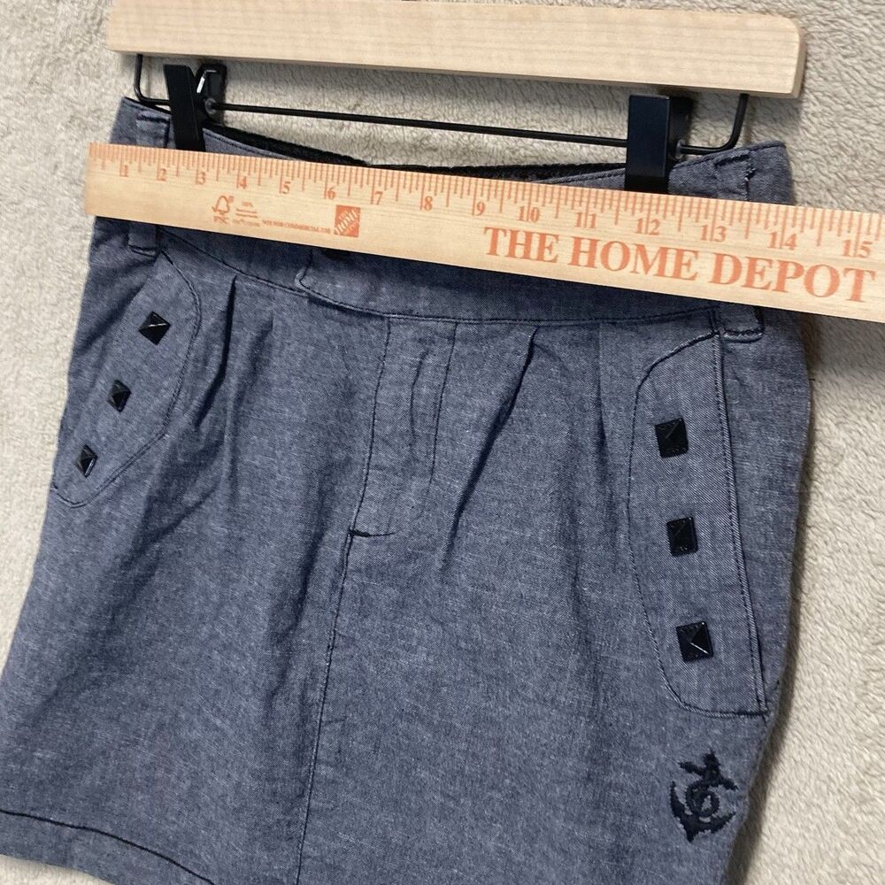 OBEY Propaganda Light Grey Denim Studded Mini Skirt Size 26 Logo Pockets - Picture 9 of 12